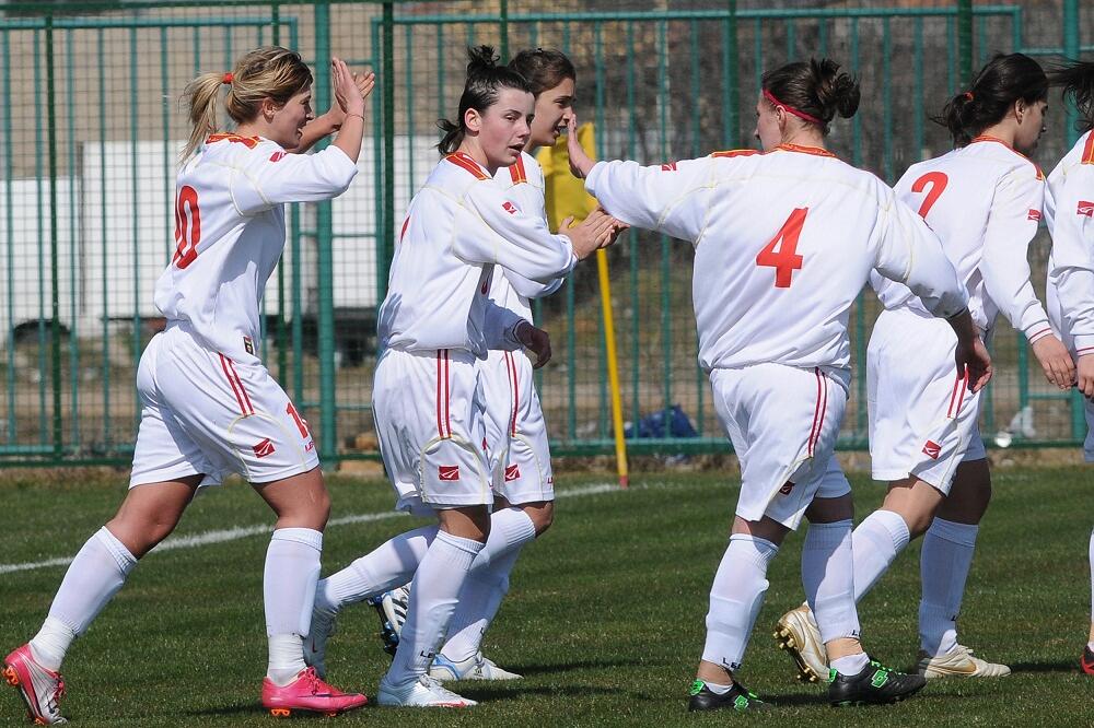 Ženska fudbalska reprezentacija Crne Gore, Foto: Savo Prelević