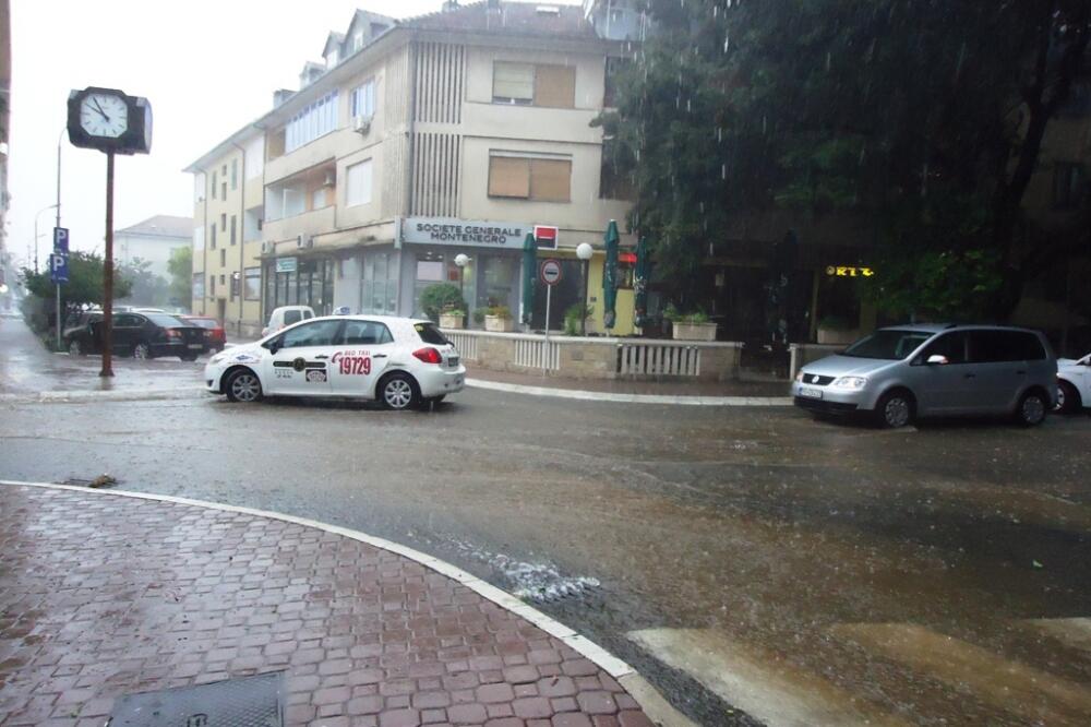 Tivat nevrijeme, Foto: Siniša Luković