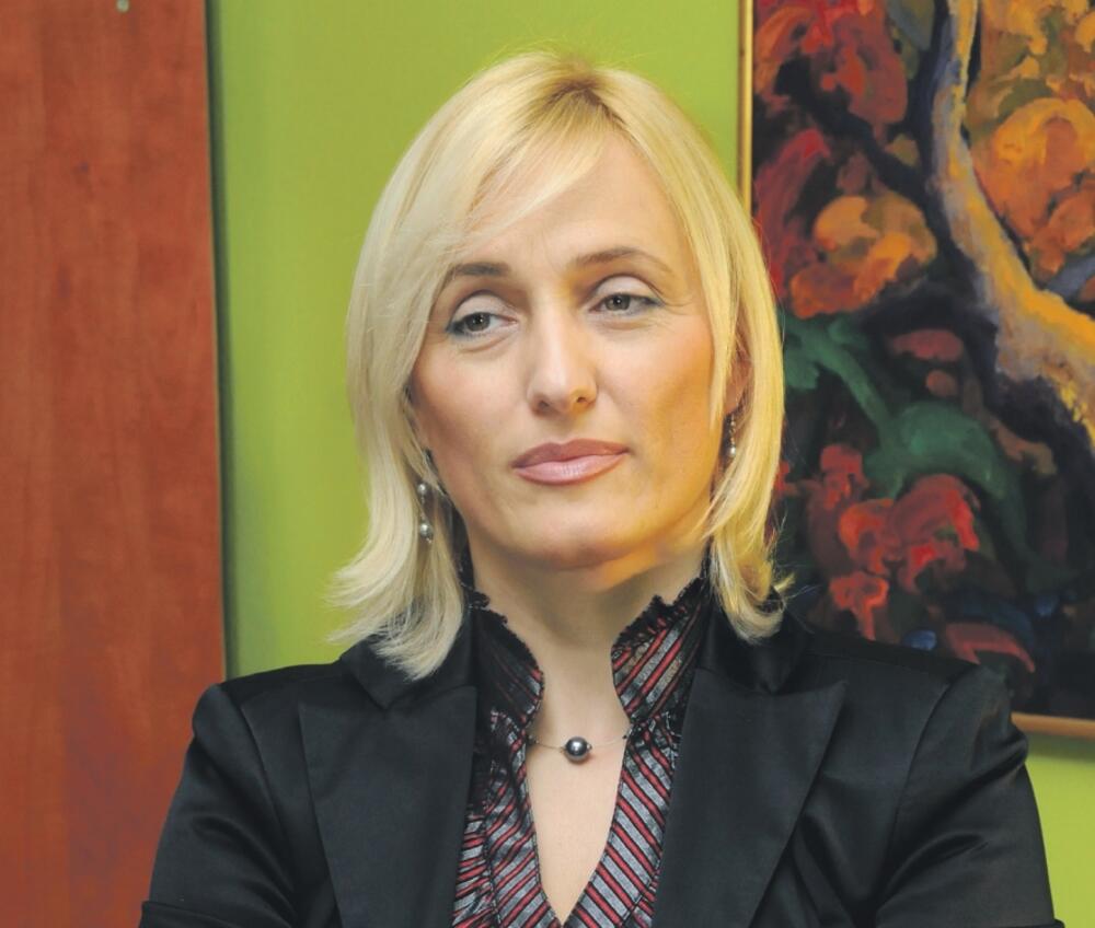 Azra Jasavić