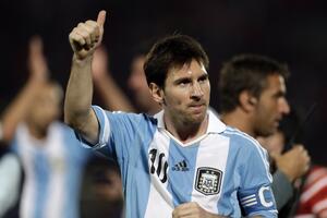 Ljekari Barselone dozvolili Mesiju da igra za Argentinu