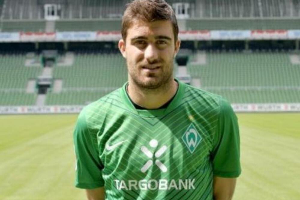 Sokratis Papastatopulos, Foto: Www.allvoices.com