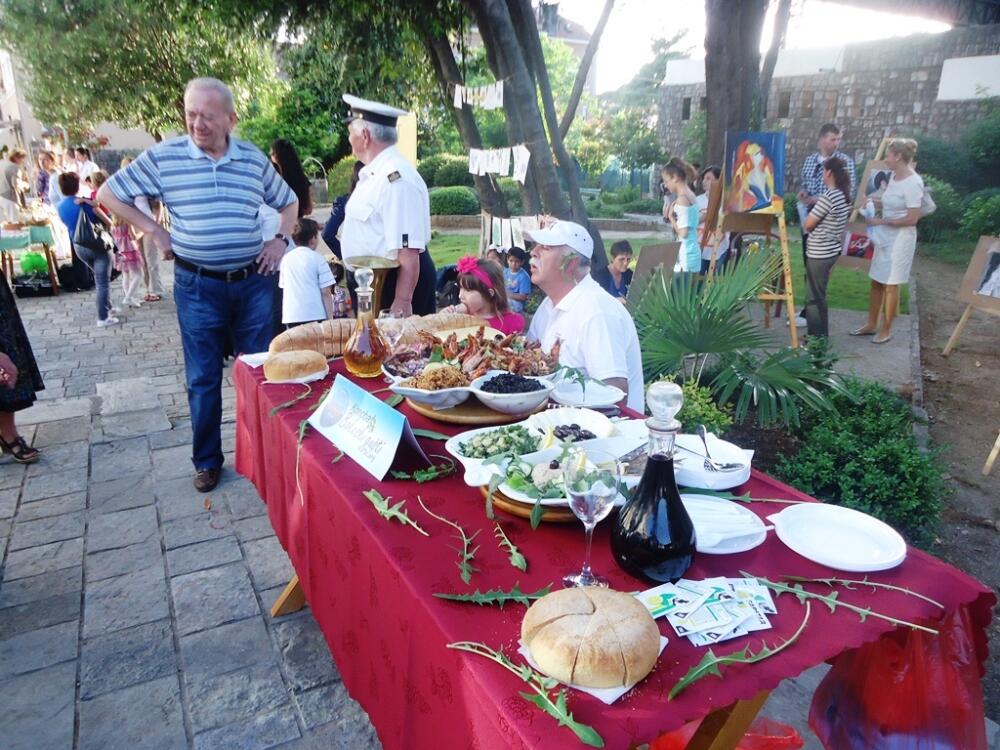 Žućenica fest, Tivat