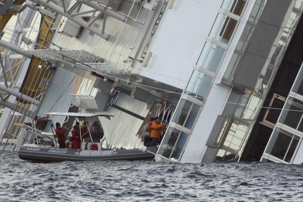 Costa Concordia, Foto: Rojters