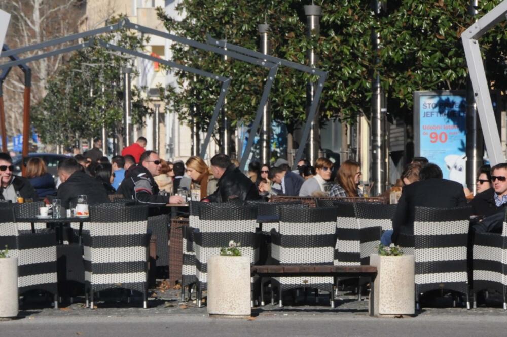 bašta, Podgorica, šetnja, Foto: Vesko Belojević