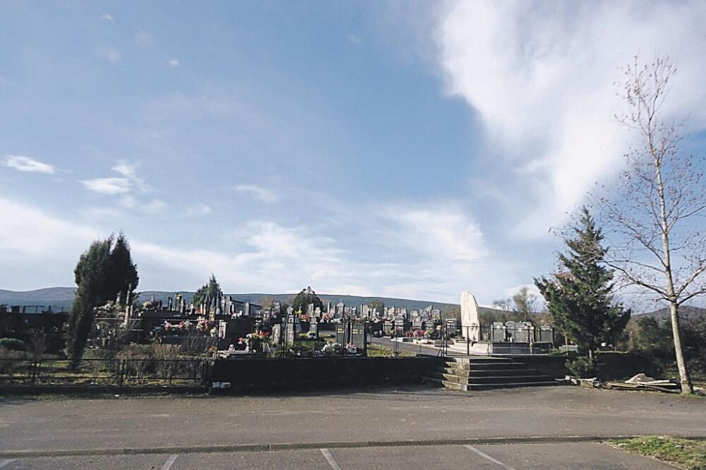 groblje, Brdišta, Tivat, Foto: Siniša Luković