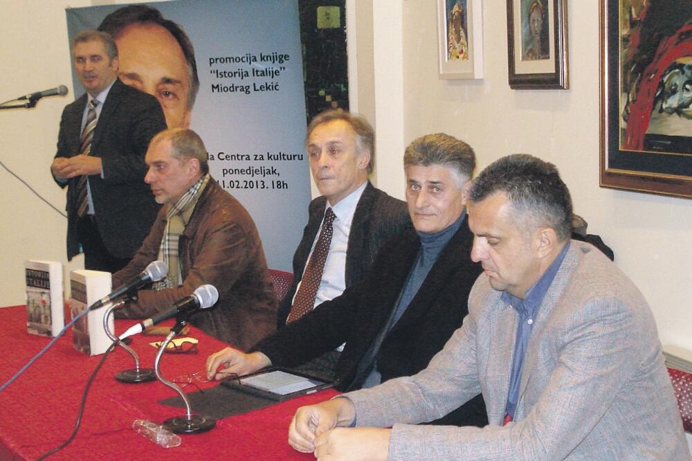 Istorija Italije promocija, Balša Brković, Miodrag Lekić, Šerbo Rastoder, Željko Ivanović, Foto: Samir Adrović