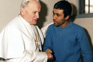 Mehmet Ali Agdža: Ubistvo pape Jovana Pavle II naručio Homeini