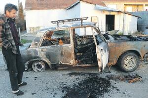 Urošu Škatariću (52) iz Mataguža zapaljen automobil