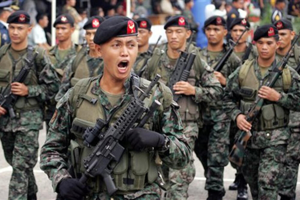 Filipini, policija, Foto: Inhabitat.com