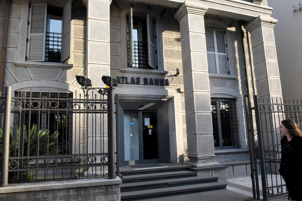 Atlas banka (ilustracija), Foto: Savo Prelević