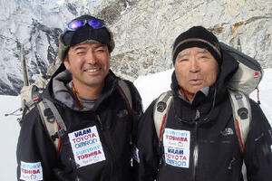 Dvoboj staraca na Mont Everestu