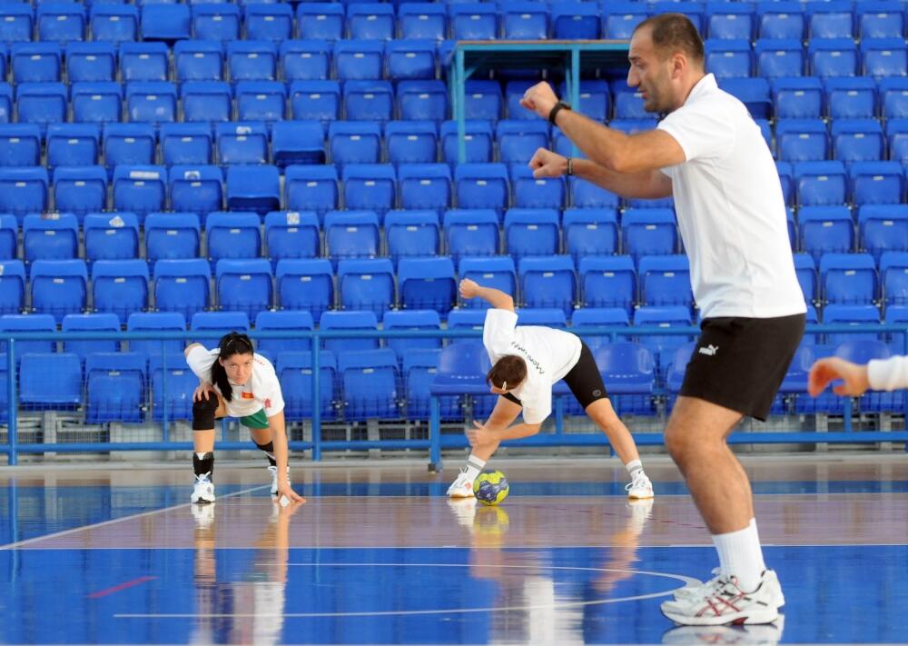 Rukometašice, trening