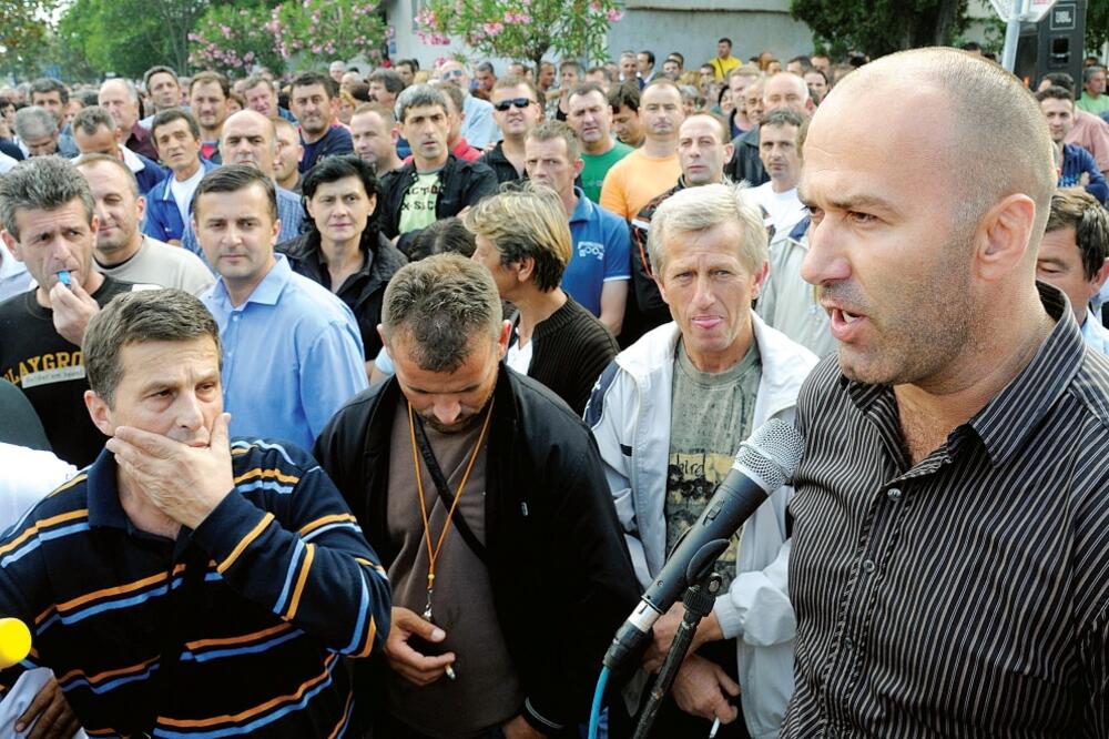 Kombinat aluminijuma radnici, Foto: Vesko Belojević