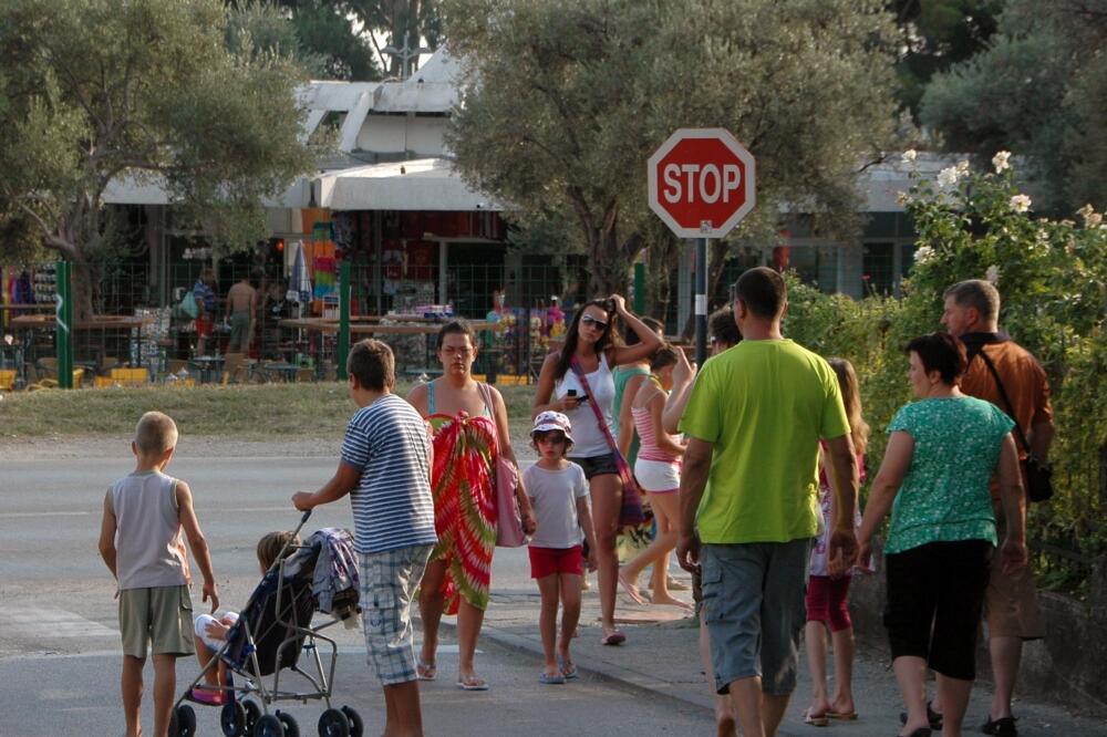 turisti, plaža, Foto: Anto Baković