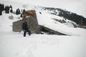 Sniježna lavina urušila kuću Canovića u Plavu