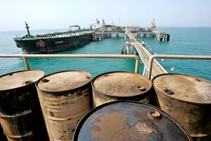 Iran postavio uslove za budući izvoz nafte u Evropu