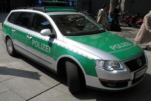 Njemački policajac 22 godine vozio bez dozvole