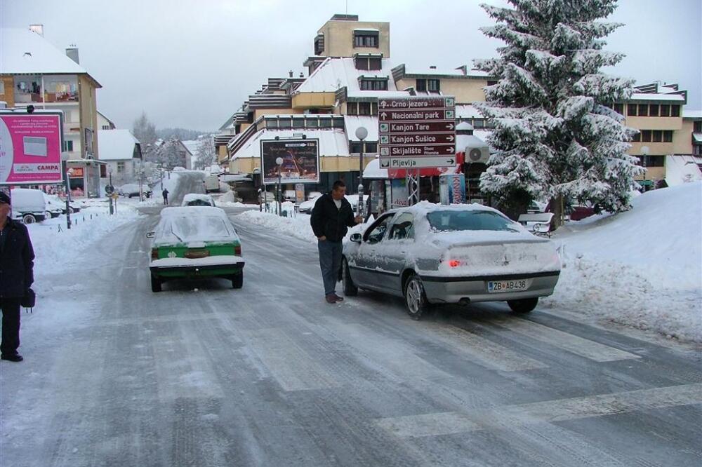 Žabljak, snijeg, Foto: Obrad Pješivac