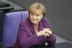 Merkel: Treba napredovati prema političkoj uniji