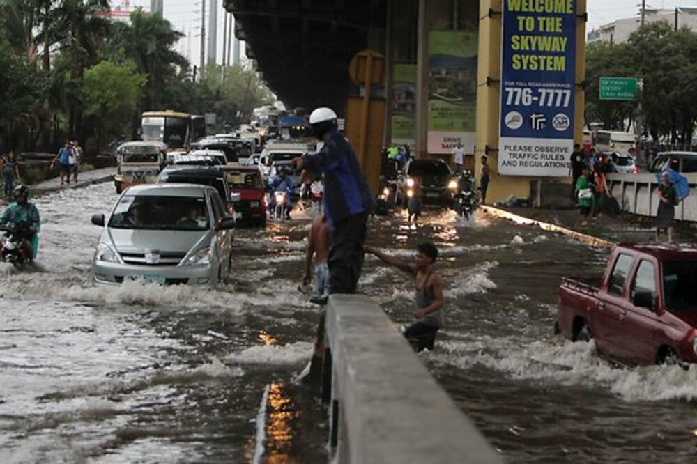 filipini, Foto: News.com.au