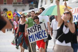Protivnici gej parade u Hrvatskoj traže fotografije gej osoba