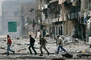 Napad Gadafijevih snaga na Misratu, poginulo 22 ljudi