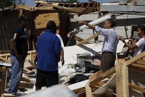 Obama posjetio Alabamu pogođenu tornadima