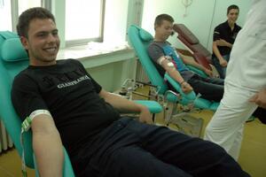 Maturanti Srednje elektrotehničke škole donirali krv