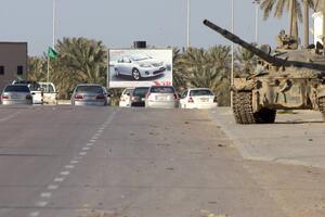 Libijska vojska potiskuje pobunjenike u Adždabiji