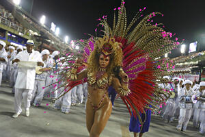 Karneval u Brazilu: Pogledajte atmosferu sa najveće samba žurke na...