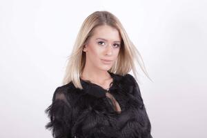Ana Miljanić predstavlja Crnu Goru na izboru Miss Eco...