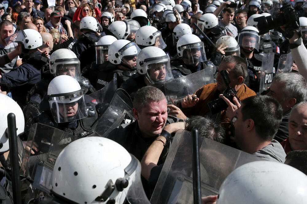 Sa protesta u Beogradu, Foto: Reuters
