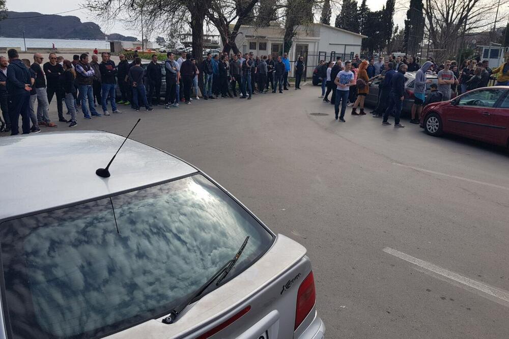 Sa današnjeg protesta u Budvi, Foto: Jelena Jovanović