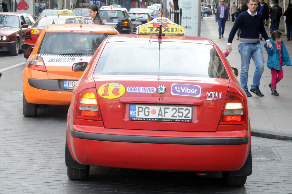 Nova odluka nepoznanica i za taksiste, Foto: Zoran Đurić