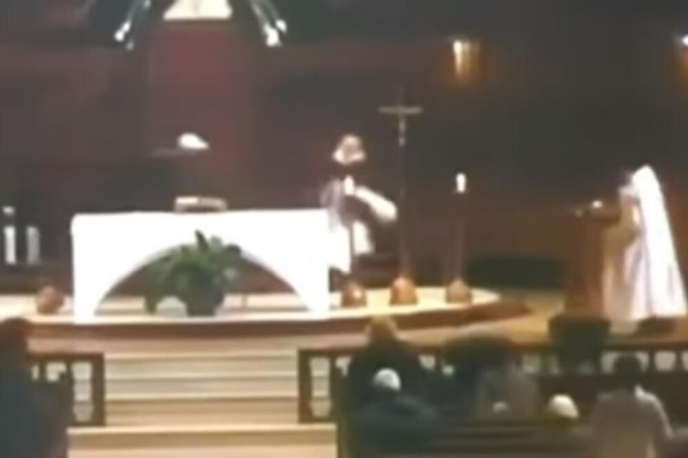 Napad u crkvi u Montrealu, Foto: Screenshot/Youtube