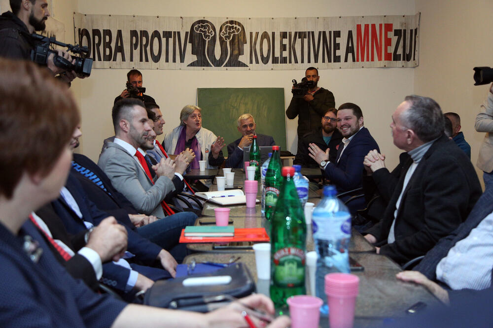 Sa sastanka predstavnika opozicije i građanskog pokreta, Foto: Filip Roganović