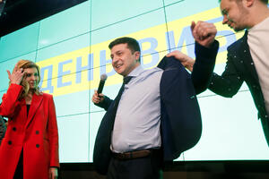Izlazne ankete u Ukrajini: Komičaru najviše glasova, Zelenski sa...