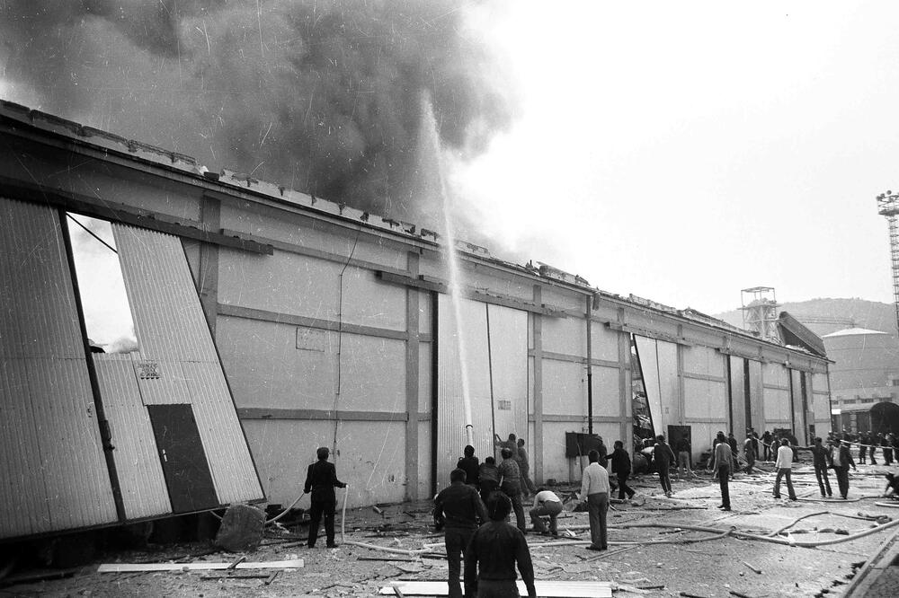 Požar u skladištu luke 15. aprila 1979. (arhiva), Foto: Privatna arhiva