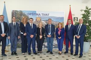 Turske diplomate u posjeti Tivtu