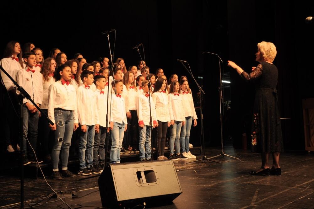 Sa smotre horova osnovnih škola, Foto: Svetlana Mandić