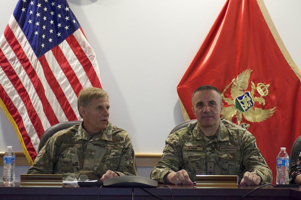Farnam i Dakić, Foto: Ministarstvo odbrane