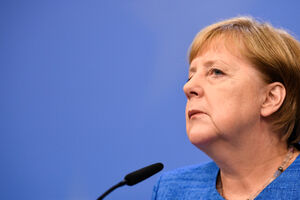 Merkel: Nasilni neonacisti treba da budu poraženi do korijena, bez...