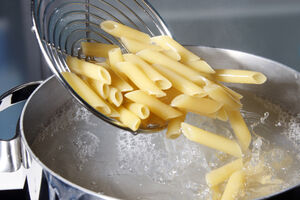 Kuvate li tjesteninu u vodi sa uljem? Evo šta savjetuju kuvari