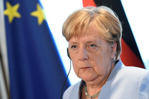 Merkel: Naša kuća gori, ne možemo da ćutimo