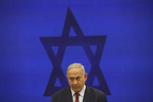 (VIDEO) Netanjahu odveden sa bine nakon raketne uzbune