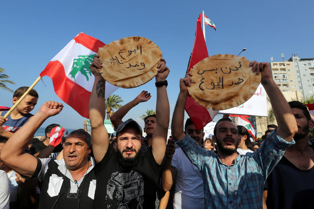 Sa protesta u Libanu, Foto: Reuters