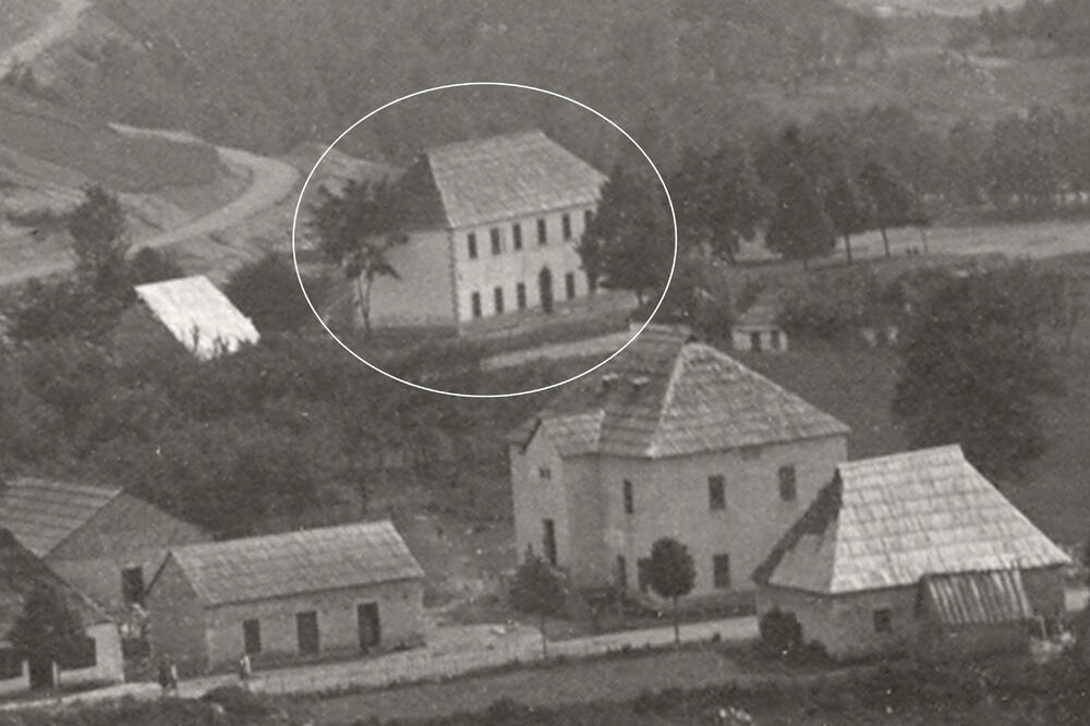 Škola 1910. godine, Foto: Privatna arhiva