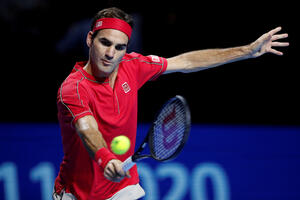 Federer ne igra u Parizu: Moram da mislim o svom tijelu, vidimo se...