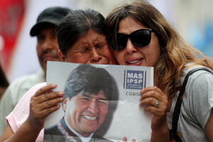Haos u Boliviji nakon ostavke Moralesa