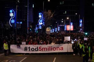 Protest "Jedan od pet miliona": Nepoznata osoba davila Markovića